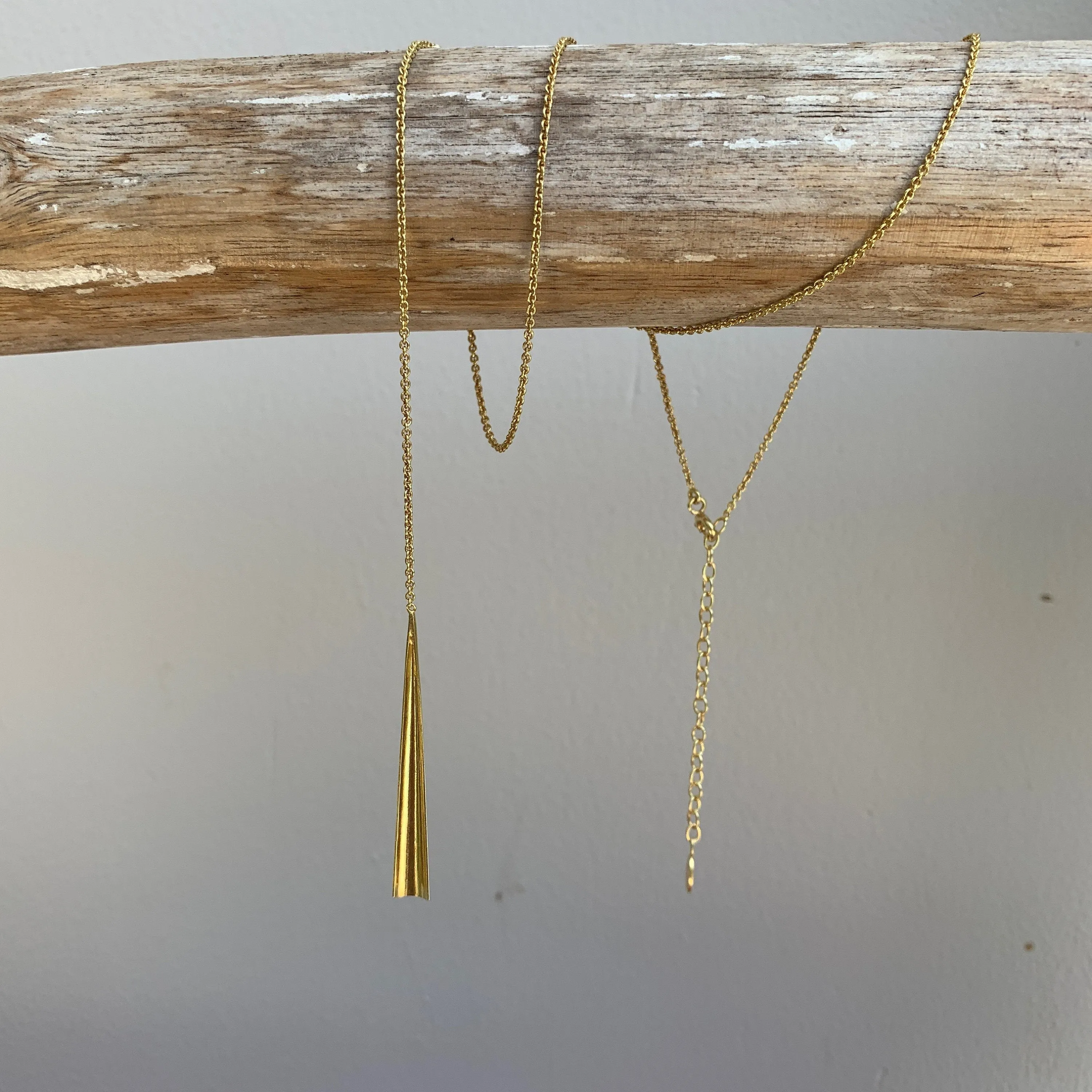 Ava 14K Gold Scooping Necklace